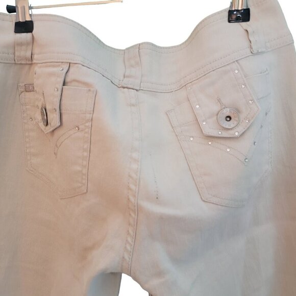 RVT white jeans w/ rhinestones. Size 12. Flare leg - Picture 9 of 12